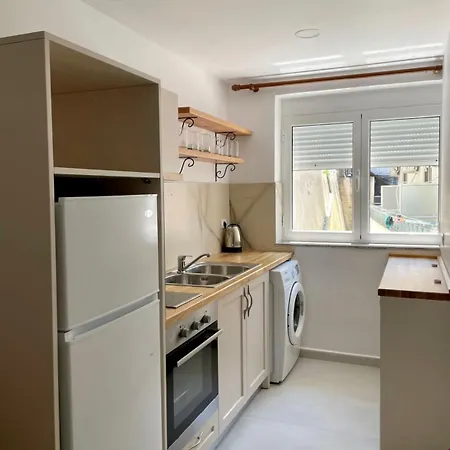 Vourtarea Apartment
