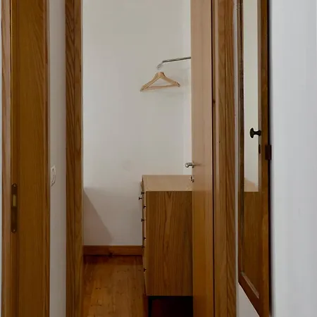 Apartment Vourtarea *