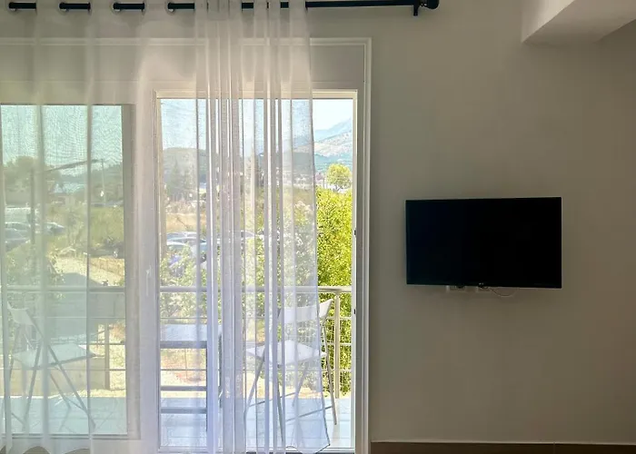 Vourtaréa Appartement Himarë