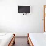 Apartment Vourtarea Himare
