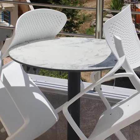 Apartment Vourtarea Himare