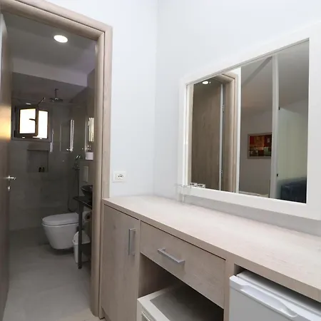 Vourtarea Apartment *