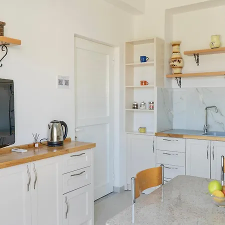 Vourtarea Apartment *