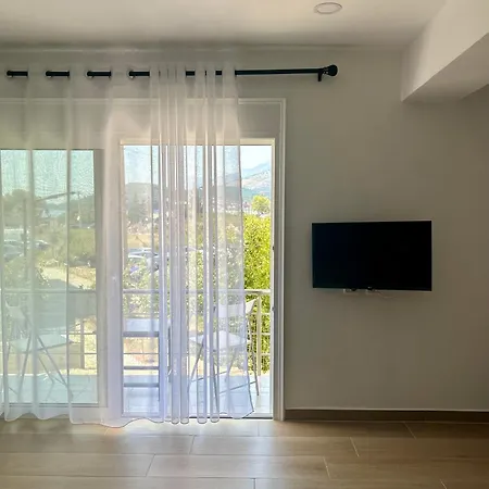 Vourtarea Apartment Himare